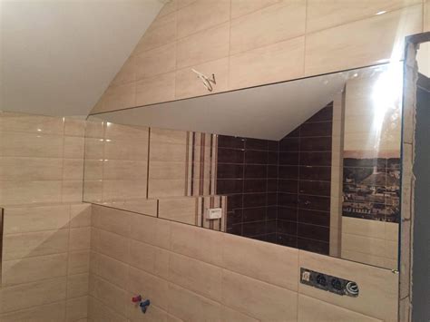 Veidrodžių klijavimas