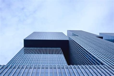 Asortimentas statybinių ir buities prekių