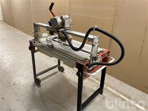 Rinkos formatas naudotų plytelių pjaustymo staklių įvairovė: pusiau automatinių, su kojom, CNC ir pan.