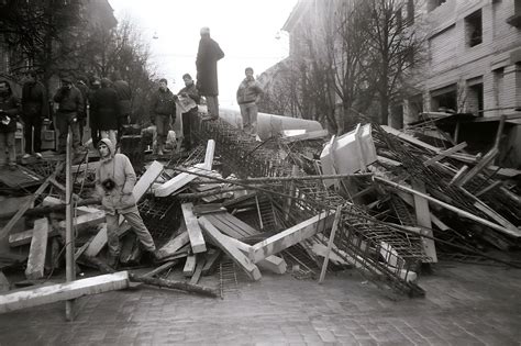 Viena pirmųjų fotografijų, daryta su Sirijos asfaltu