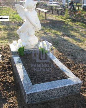 Paminklų katalogo fragmentas: įvairių dydžių ir spalvų granito paminklai