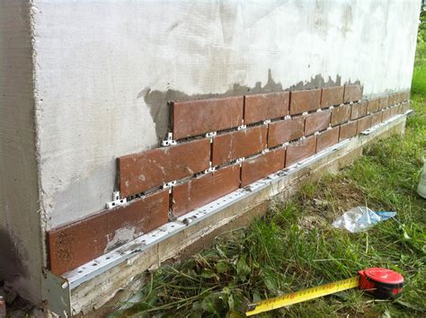 Schema, kaip klijuoti klinkerio plyteles