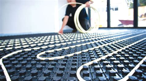 Schema kaip įrengti temperatūrines siūles šildomose grindyse