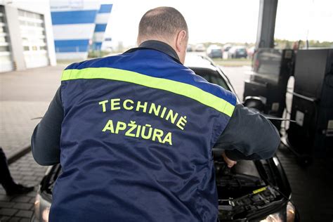 stiklo-pluošto-automobiliu-kebulai.jpg