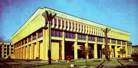 Vilniaus Aukščiausiosios Tarybos rūmai sausio 8 d. 1991 m.