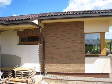 Klinkerio plytelės ant fasado su siūlėmis